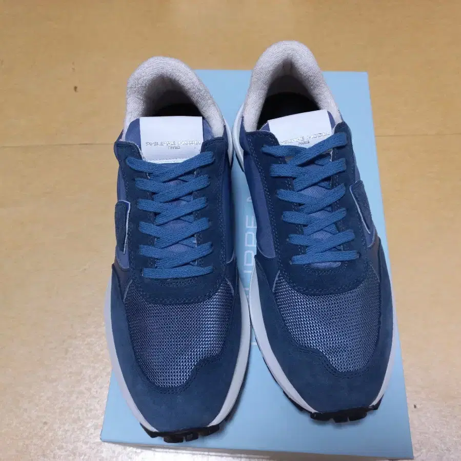 [255] Philippe Model New Sneakers Navy Size 40 Brand New