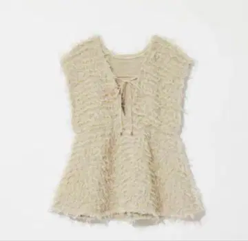 Eaphi FLUFFY PEPLUM VEST