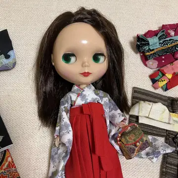 네오 브라이스 블랙 헤어 기모노 하카마 세트