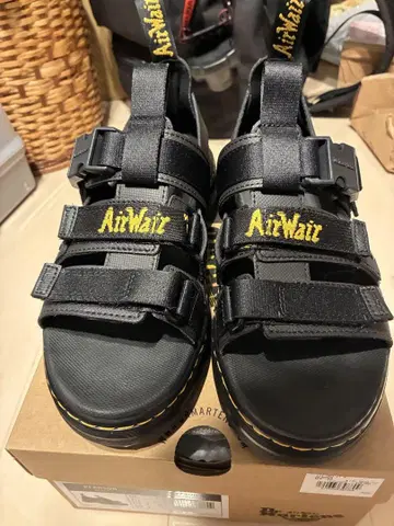 Dr. Martens PEARSON