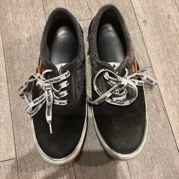 [ 중고 ] 팜 엔젤스 스니커즈 데미지 가공