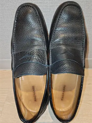 MAGNANNI 블랙 가죽 로퍼 41 사이즈