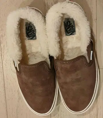 VANS 브라운 슬립온 퍼 안감
