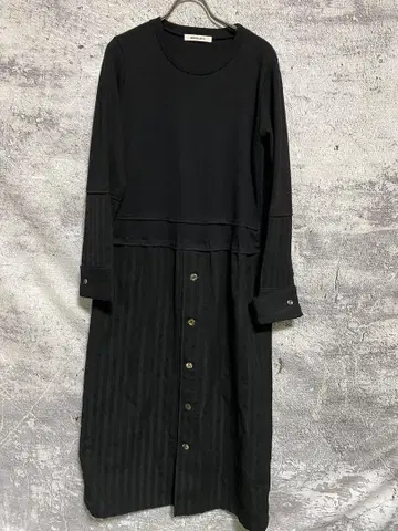 멜베이유 아쉬 울 절개 원피스