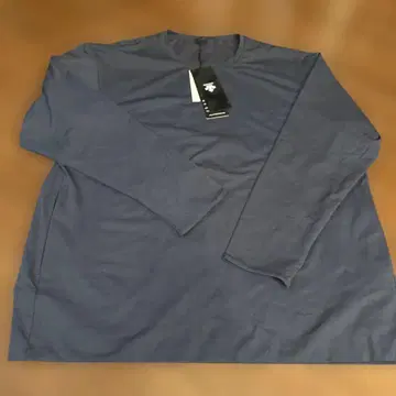 [미사용 새상품] DESCENTE ALLTERRAIN 크루넥 셔츠