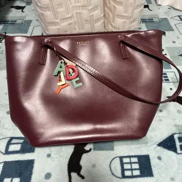 RADLEY 버건디 가죽 핸드백
