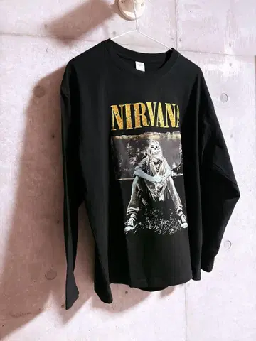 NIRVANA 롱 슬리브 T셔츠 블랙