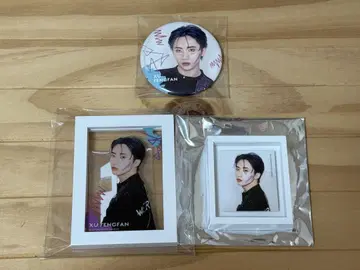 INI 허풍범 museum 캔뱃지 프레임 스탠드 컬렉션 마그넷