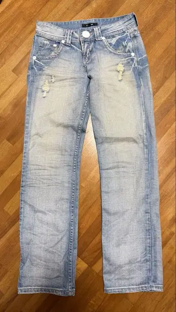 새상품급 CALM 데미지 진 Glamourous Funky Denim