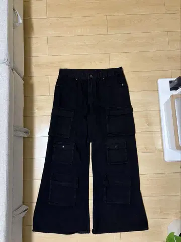 블랙 카고 팬츠