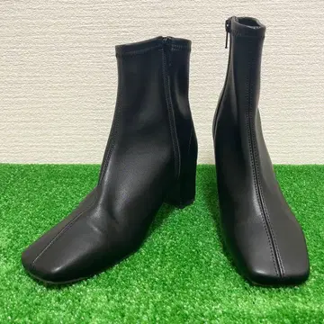 새상품급 UNITED ARROWS 가죽 사이드 지퍼 스퀘어토 부츠
