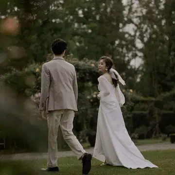 엘레강트 화이트 웨딩 드레스