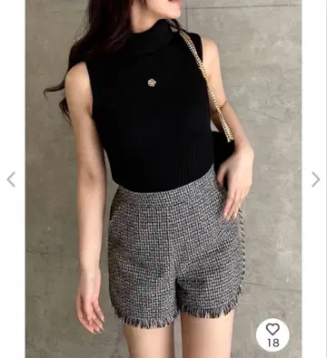 로얄 파티 슬리브리스 하이넥 라메 니트탑