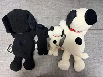 KAWS PEANUTS 스누피 4세트 봉제 인형