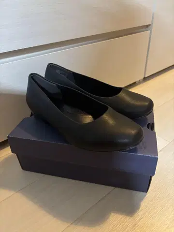 WEDGE PUMPS 2.5 블랙 23.0