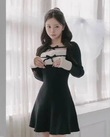 Darich 리본 퍼 플레어 니트 미니 원피스 블랙 F 사이즈