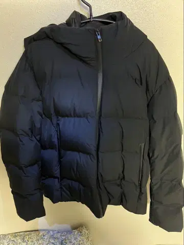UNIQLO 블랙 다운 자켓 XL