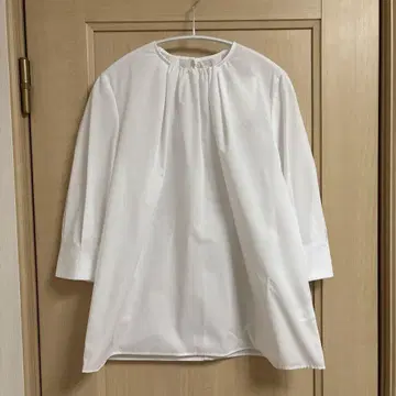 택 포함 미사용 새상품 화이트 오부 소매 셔츠 뒷단추