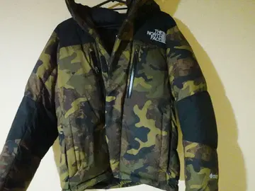 THE NORTH FACE 카모플라쥬 다운 자켓 XS
