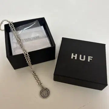 [ 박스 포함 ] huf 하프 목걸이