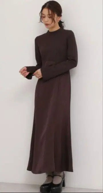 [새상품급] 내추럴 뷰티 시크 도킹 도트 원피스