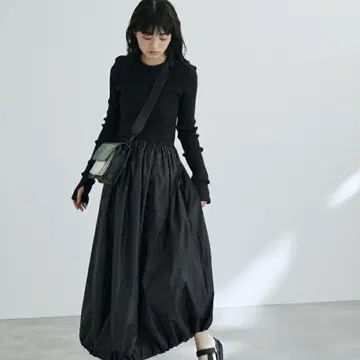 ADAM ET ROPE' FEMME 리브 콤비 개더 원피스