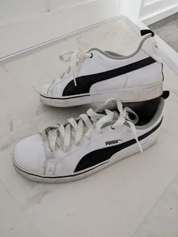 PUMA 스니커즈 화이트/블랙 27cm