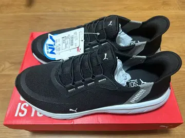 Puma 블랙스니커즈 27.5cm 새상품