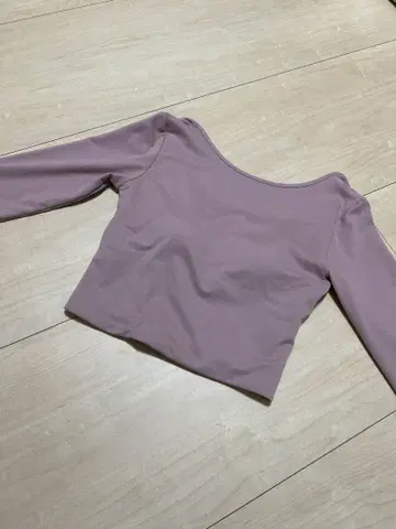 Wellness Back Adjuster Long Sleeve Top