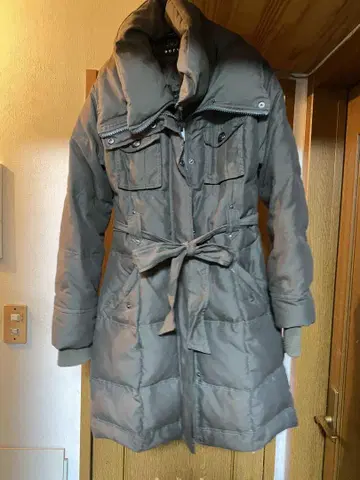 Durer 다운 자켓 카키색