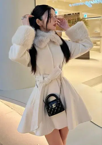 Darich 허리 벨트 멜톤 코트 아이보리 FREE