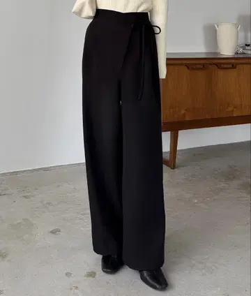 얇은 소재 랩 리본 슬랙스 팬츠 (안감 없음) callautia