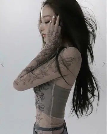 meltthelady 멜트더레이디 Lilly tattoo tops