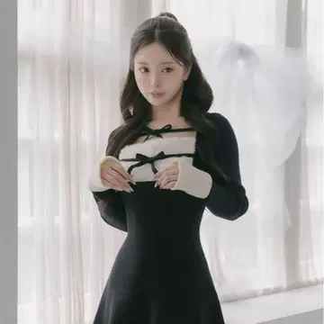 Darich 리본 퍼 플레어 니트 미니 원피스