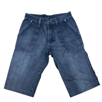 HUGO BOSS 데님 숏팬츠 하프 팬츠 로고 W31 L34