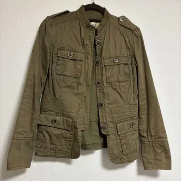 ZARA 카키 밀리터리 자켓 S사이즈