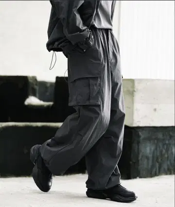 [ WYM LIDNM ] UTILITY TECH CARGO