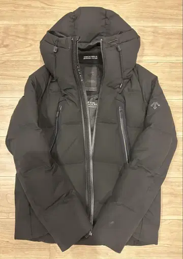 DESCENTE ALLTERRAIN 마운테니아 사이즈 M 남성용 블랙