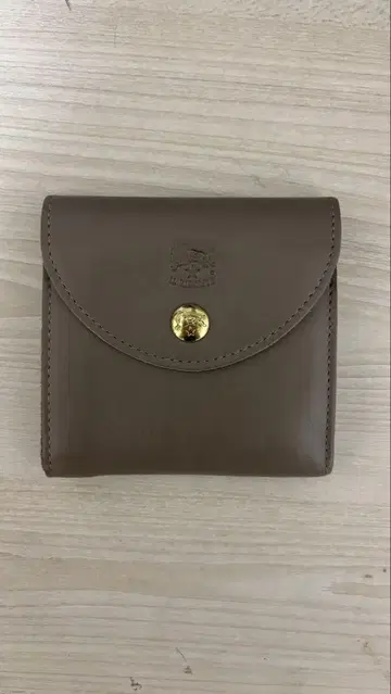 일비종떼 브라운 가죽 접이식 지갑