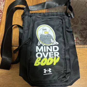 언더아머 숄더백 블랙