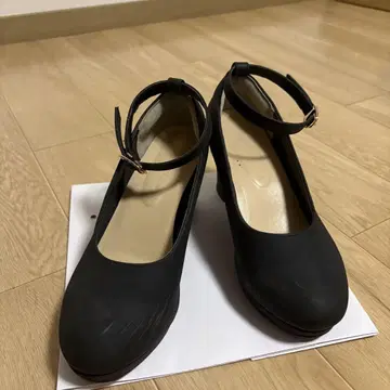 MAJESTIC LEGON 마제스틱 레곤 펌프스 M