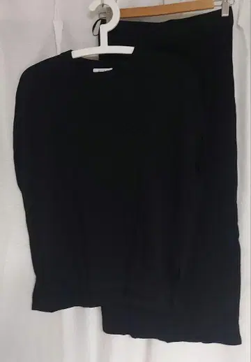 니트 롱 스커트 셋업 블랙 Presto