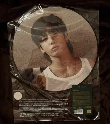 JUNG KOOK GOLDEN THE MOMENTS 부채