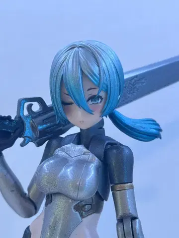 메가미 디바이스 머리 헤드 페이스 정크