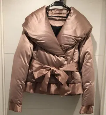 TO BE CHIC 쇼트 다운 코트