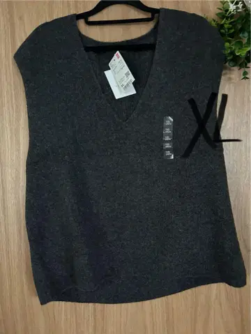 유니클로 UNIQLO 3D 수플레얀 V넥 베스트 XL 다크 그레이
