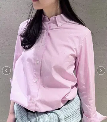 Mila Owen 단추 다운 크롭 기장 컴팩트 셔츠