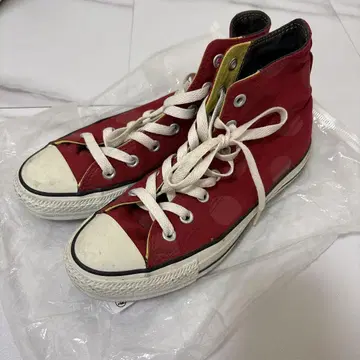 컨버스 레드 하이컷 스니커즈