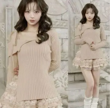 darich 랜덤 프릴 니트 셋업 베이지