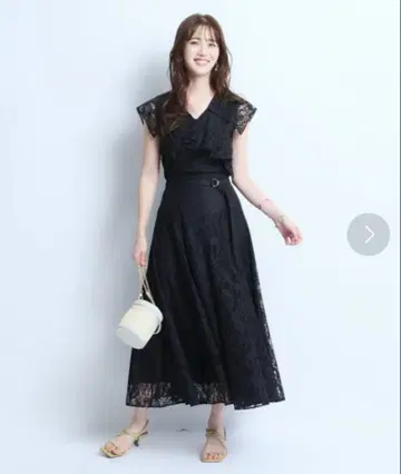 [택 포함 새상품] JUSGLITTY 랜덤 바닥 플레어 레이스 스커트